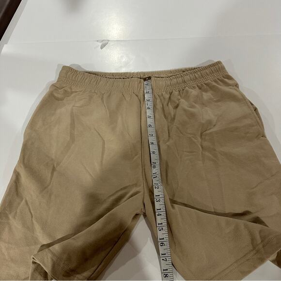 Pretty Little Thing Tan High Rise Pull On Shorts Size 6 - Picture 7 of 8